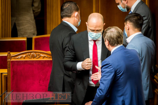 Радісна Верещук, Корнієнко, який насмішив зал, вітання Гетманцева Королевській і розуміючий погляд Третьякової на Тищенка, - робота ВР 17 липня 11