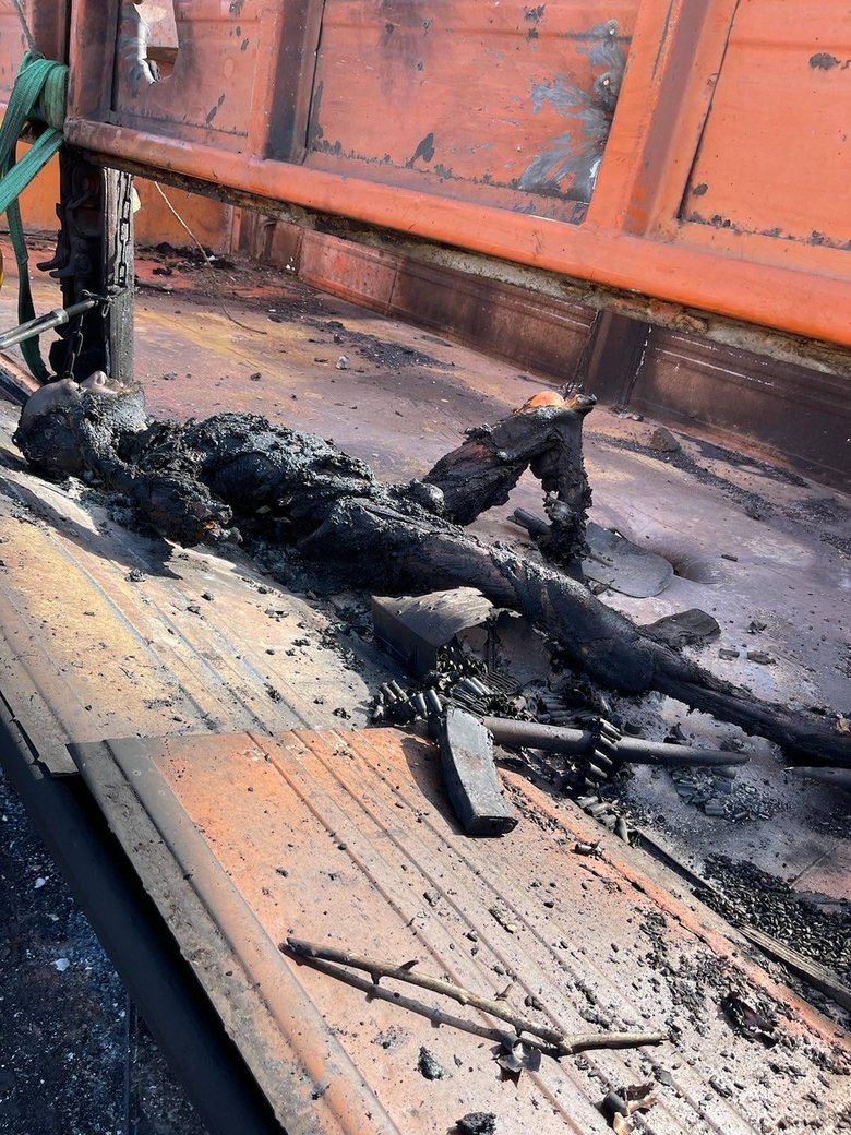 Десантники уничтожили группу российских диверсантов, передвигавшихся на гражданских авто 02 Десантники уничтожили группу российских диверсантов, передвигавшихся на гражданских авто 02