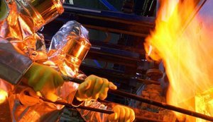 Гостомельський склозавод отримає 20 мільйонів євро на відбудову