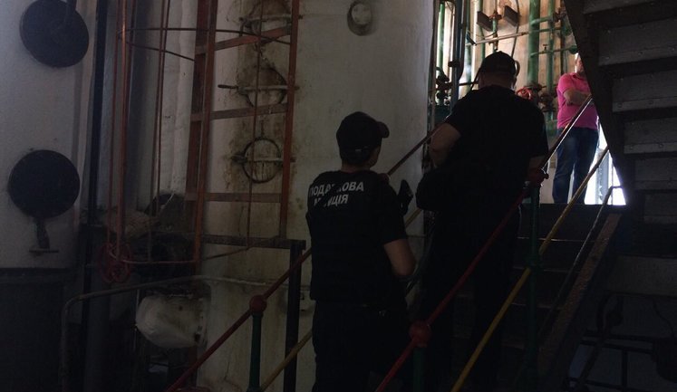 Tax police raiding 41 distilleries across Ukraine in large scale special operation. PHOTOS