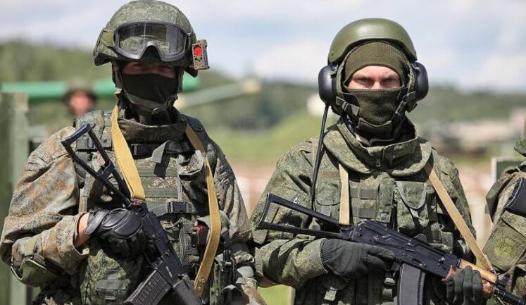 В прошлом месяце РФ потеряла 50 тысяч военных, а Украина - 5 тысяч, - Bloomberg