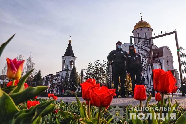 У великодніх богослужіннях взяли участь 130 тис. осіб, зафіксовано 19 випадків недотримання карантину, складено 3 адмінпротоколи, відкрито 1 провадження - поліція 04
