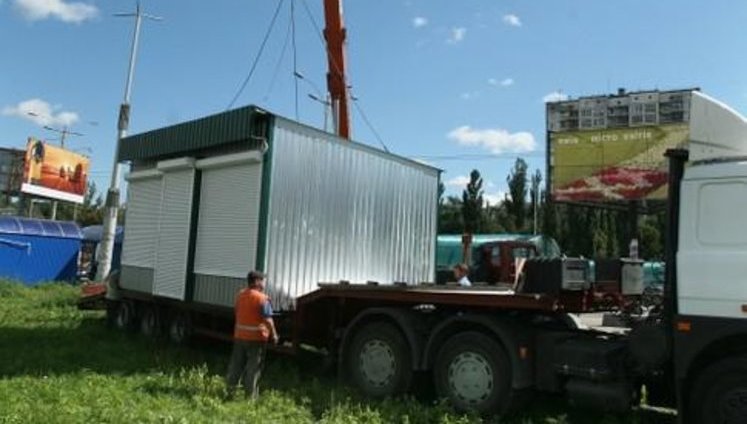 Рейдеры в Киевсовете: фракция Кличко «крышует» незаконные МАФЫ