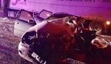 Два юнаки 18 та 22 років загинули, влетівши в припарковану на узбіччі фуру на Львівщині. ФОТОрепортаж
