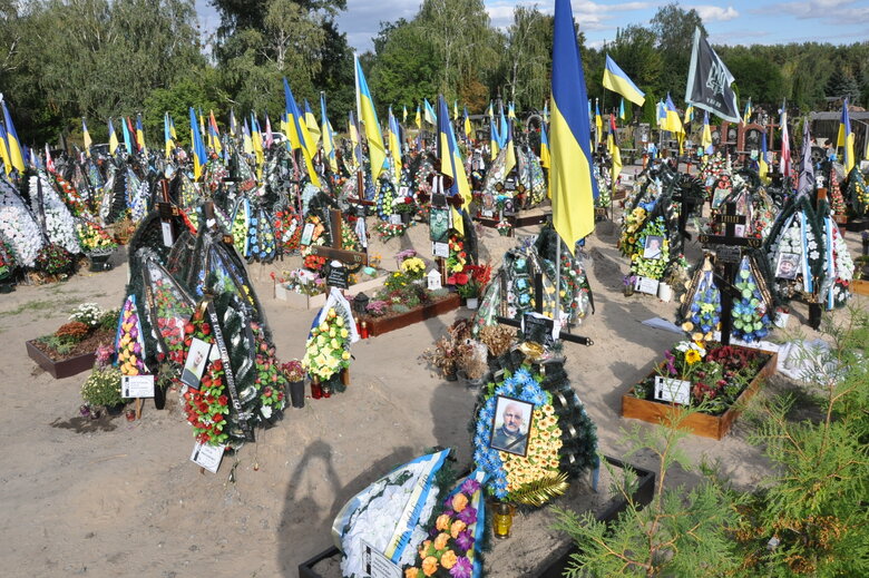 Kyiv. Alley of Heroes at Lysove cemetery. Rows of flags over Ukrainian soldiers’ graves 07