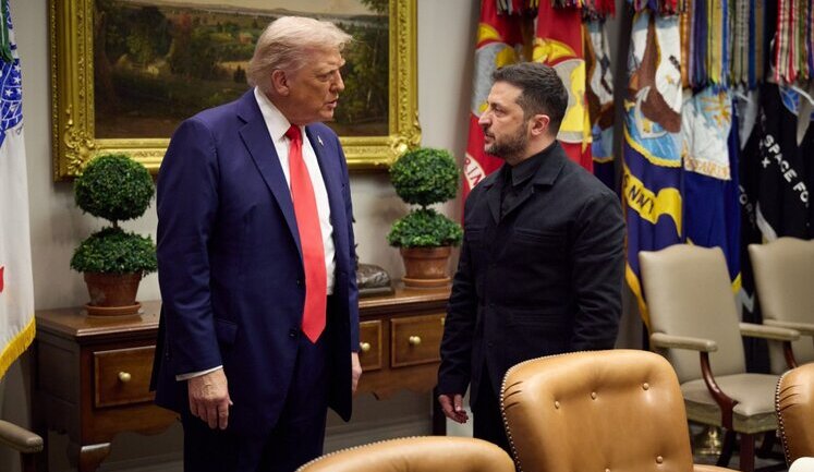 Zelenskyy presents Trump with golf club handed over by Ukrainian soldier Kartavtsev