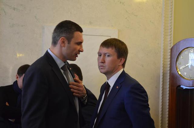 вр
