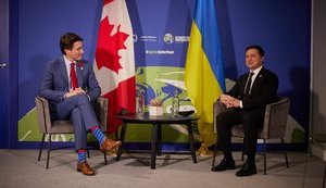 Зеленський обговорив з Трюдо розширення санкцій проти Росії