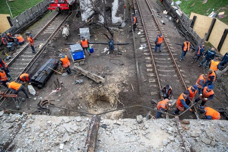 Коли відновлять рух метро після обстрілу 19 жовтня?