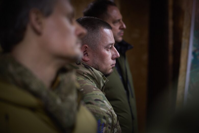 Володимир Зеленський нагородив воїнів 65-ї ОМБр за подвиги в обороні Запоріжжя