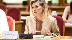 На саммите первых леди и джентльменов приняли документ о защите женщин, детей и семей в военных конфликтах