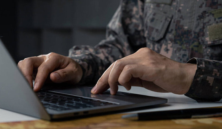 War veterans and their families can take IT courses free of charge