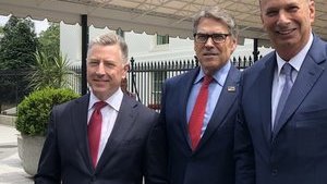 Волкер рассказал Трампу об инаугурации Зеленского: "Есть окно возможностей"
