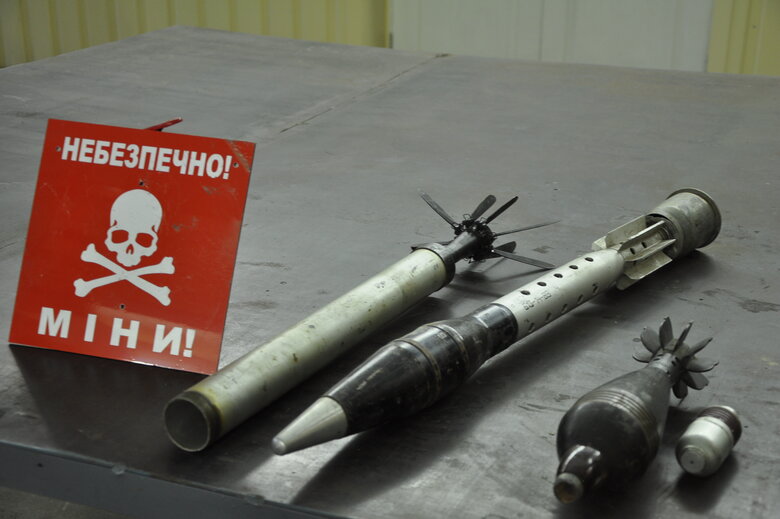 Технику для разминирования презентовали в Киевской области 04
