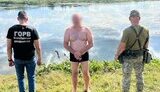 Молдованин на спір переплив Дністер