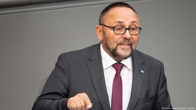 Депутата Бундестага Магница из партии друзей Путина до полусмерти избили в Бремене 01