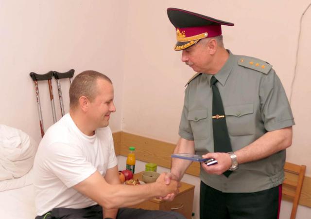 военные