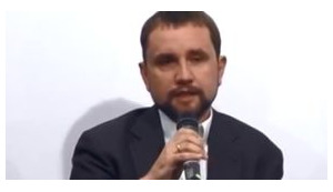 Украина должна признать себя правопреемницей УНР, - Вятрович