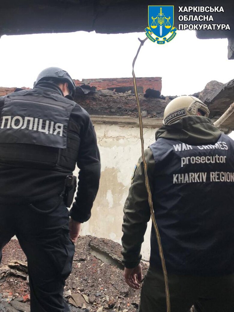 Consequences of Russian artillery shelling in Kupiansk region: houses, cars, and music school were damaged 04