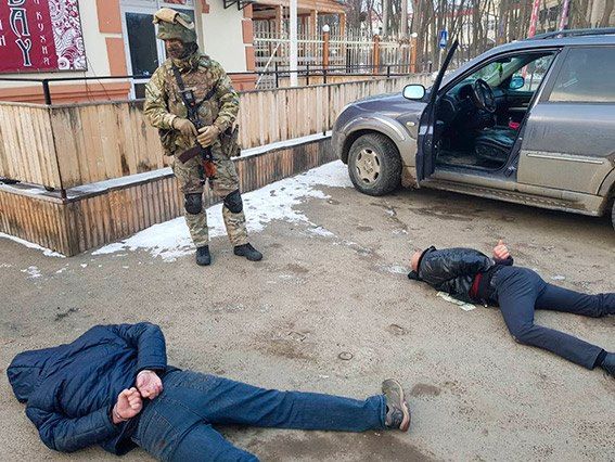 Групу рекетирів затримали на Буковині, - Нацполіція 01