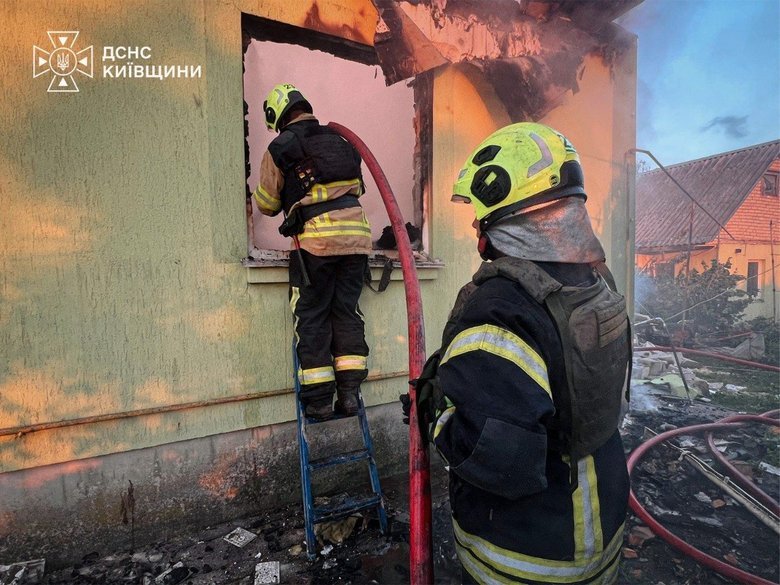 Россия атаковала Киевскую область: один человек погиб, семеро пострадали