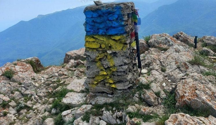 Россия дает сигнал, чтобы США признали Крым российским, - Зеленский