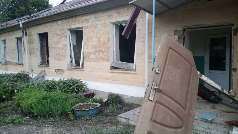 Наслідки ворожих обстрілів Сумщини: окупанти завдали два авіаудари, є поранені  05