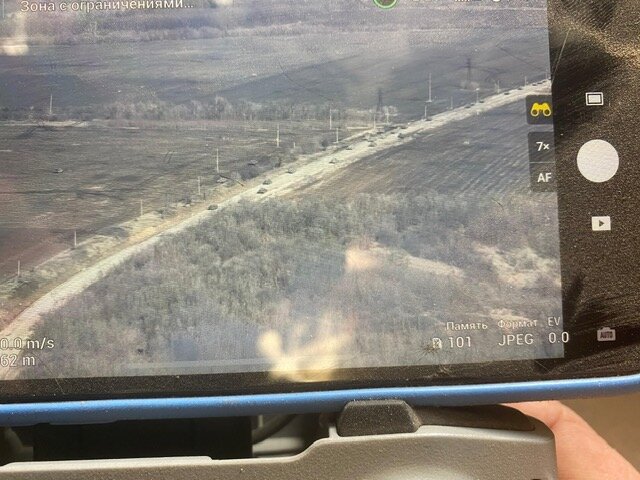 20 tanks stood on a mountain, like going to Izium near Kam'янки - 2022 рік