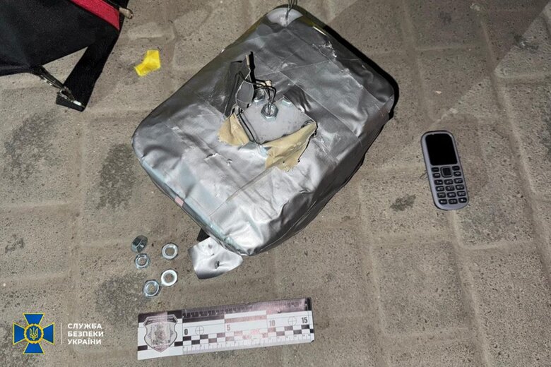 Во Львове приспешники РФ пытались взорвать машину воина ВСУ