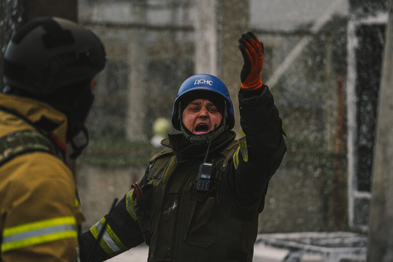 Ліквідація наслідків ворожих обстрілів у Києві 01