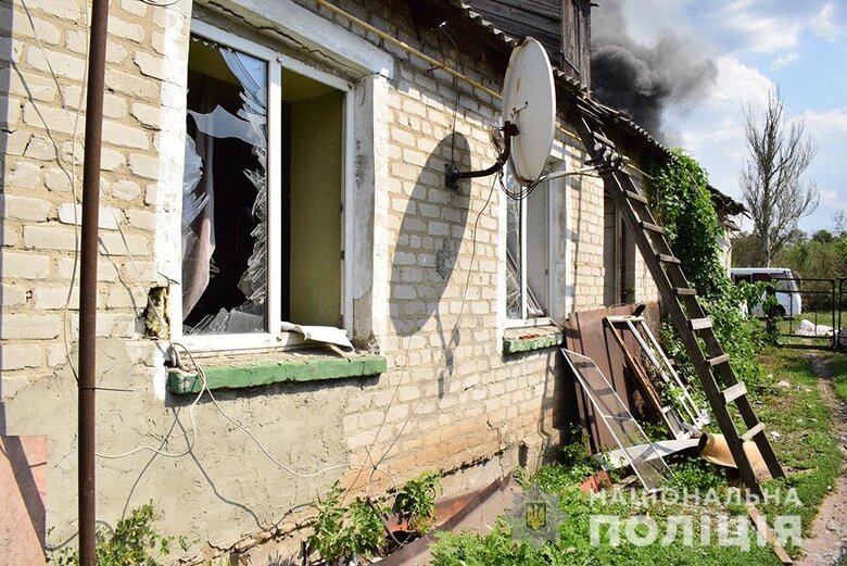 Росіяни двічі обстріляли мирних мешканців Покровська Іскандерами, поліція відкрила кримінальні провадження 03