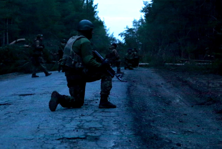Defenders of Ukraine successfully attacked enemy, capturing his positions and weapons in Luhansk region 05