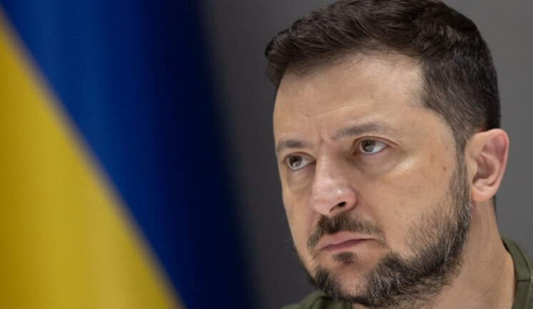 Zelensky ordered Defense Minister, General Staff Chief and Commander-in-Chief of AFU to report to him on implementation of exit permits: "There is misunderstanding and indignation". VIDEO