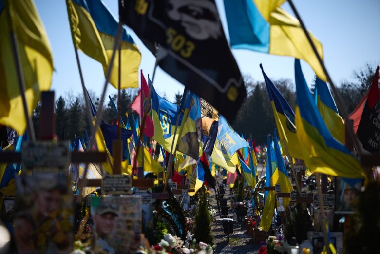 Зеленський вшанував полеглих у Львові