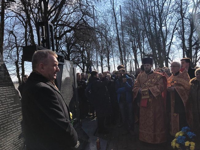 Память украинцев, погибших от рук Армии Крайовой, почтили в Польше 04 Память украинцев, погибших от рук Армии Крайовой, почтили в Польше 04
