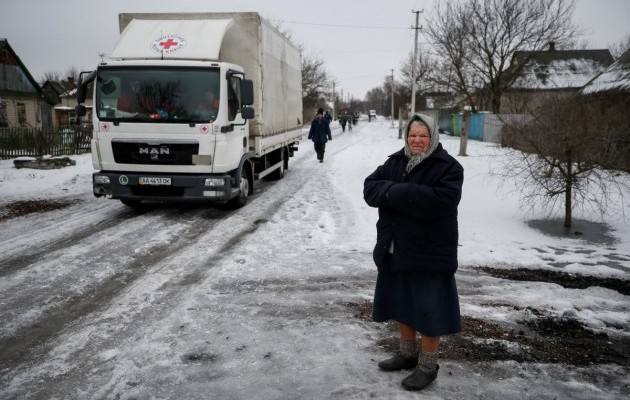 Avdiivka recovers from shelling aftermath: mine clearance, repair underway 09