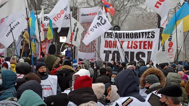 Врятуйте мікробізнес: ФОПи протестують біля стін Верховної Ради 15