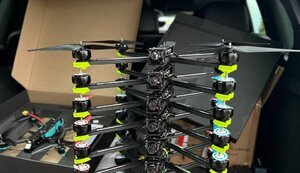 Сообществом Цензор.НЕТ в июле профинансировало производство 120 FPV-дронов "Дикі Шершні". ФОТОрепортаж