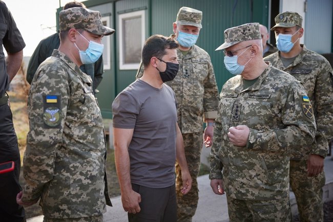 Зеленский побывал в лагере ГУ разведки на Донбассе 08