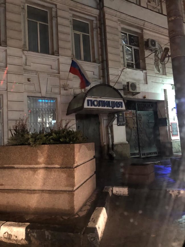 Ночью в Ростове-на-Дону задерживали крымскотатарских активистов, ехавших на суд по политзаключенным 03 Ночью в Ростове-на-Дону задерживали крымскотатарских активистов, ехавших на суд по политзаключенным 03