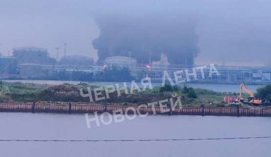 У Росії заявили про нічну атаку: у Петербурзі спалахнула пожежа на нафтовому терміналі