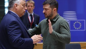 Заяви Зеленського про Орбана: який вплив мають на вибори?