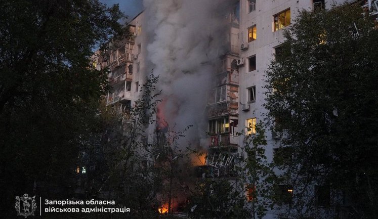 Наслідки нічного удару РФ по Запоріжжю: 31 людина постраждала, серед поранених - 3 дитини, спалахнули пожежі у будинках (оновлено). ВІДЕО+ФОТОрепортаж