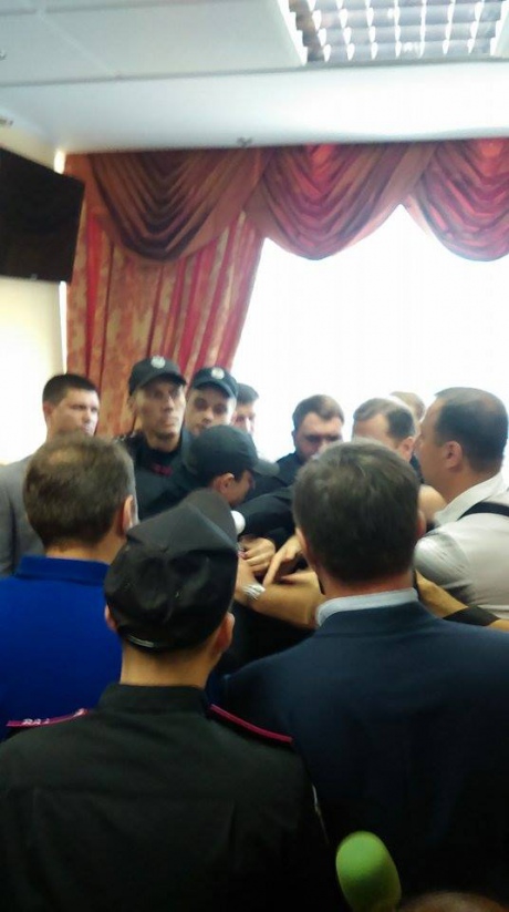 драка ляшко