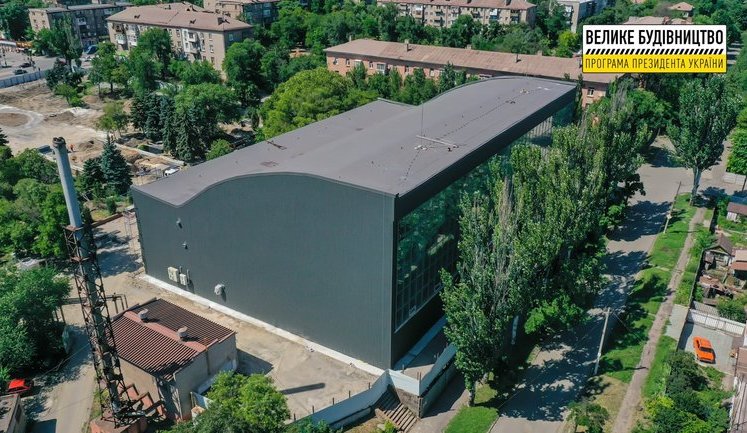 У Маріуполі реконструюють басейн, який стане одним із перших "спортивних магнітів" в Україні, - ДонОДА. ФОТОрепортаж