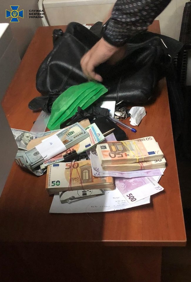 SBU exposes illegal cryptocurrency conversion center 03