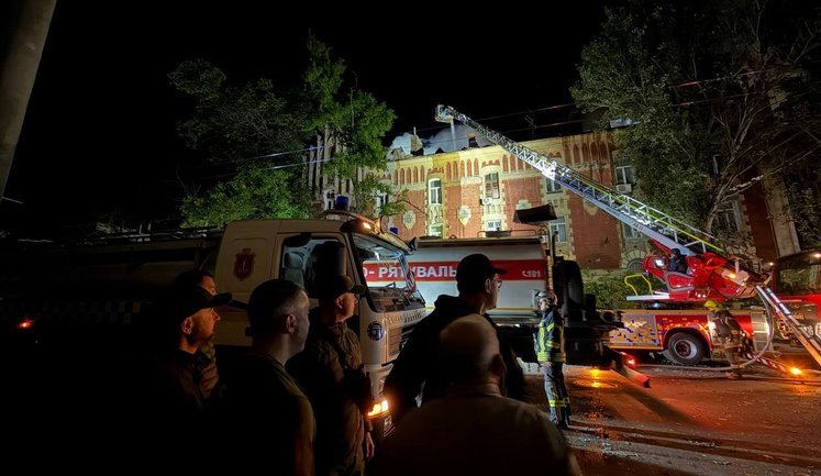 Aftermath of strike on Odesa: two injured, including 11-year-old child (updated). PHOTOS