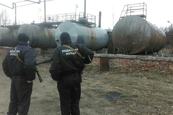 производство нефтебаза бензин. подпольное