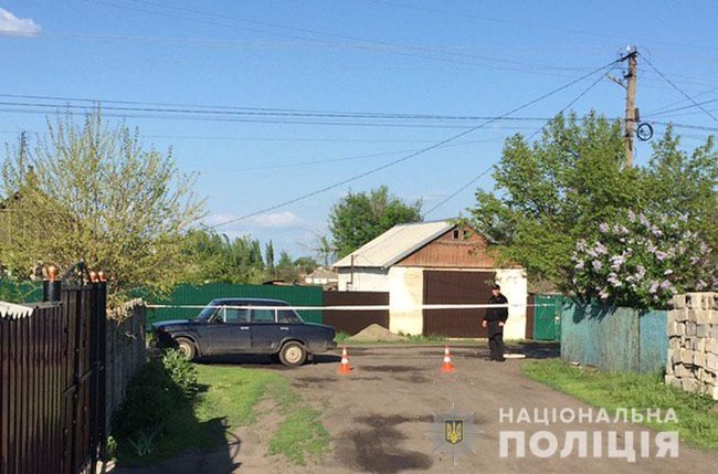 На Донетчине погиб местный житель, пытавшийся разобрать найденный снаряд, - Нацполиция 01