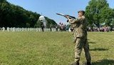Обраний депутатом від "Слуги народу" Бужанський поскаржився на участь ЗСУ у перепохованні останків бійців дивізії "Галичина". У Міноборони пообіцяли розібратися